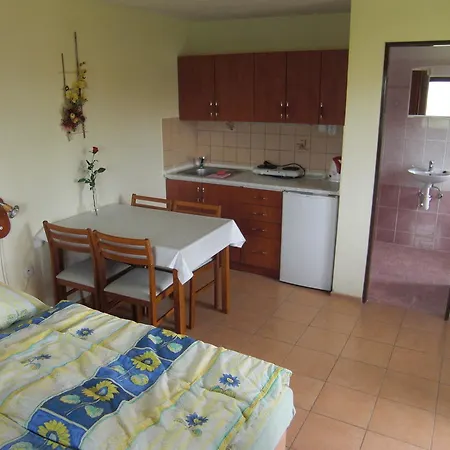 V Ceskem Raji Nemyčeves